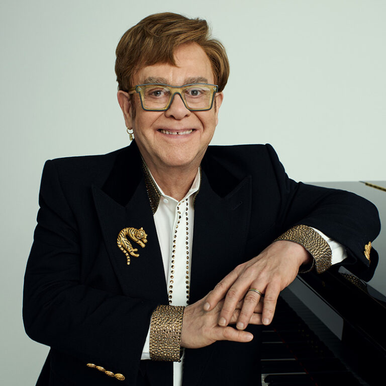 Elton John credit Peggy Sirota