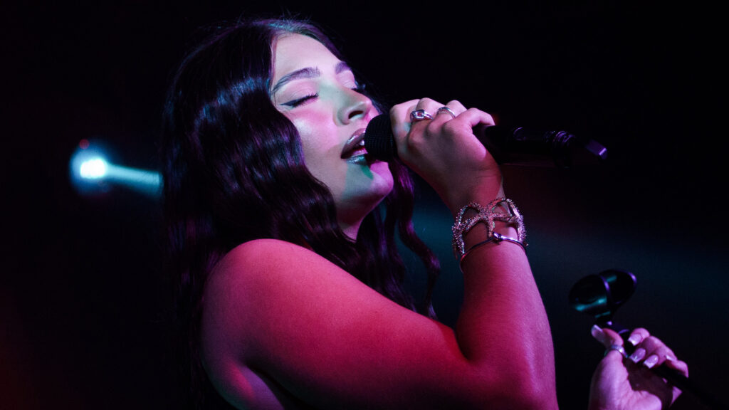 Orla Rae performing at iluvlive's Bloom event in January 2025